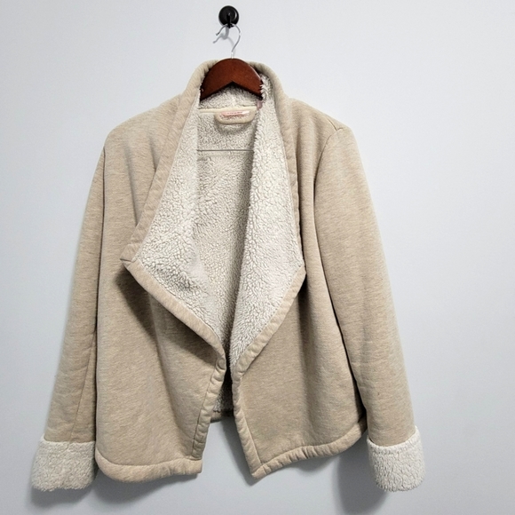 La Vie en Rose Sherpa Cardigan - Size US XS/S - Picture 1 of 6